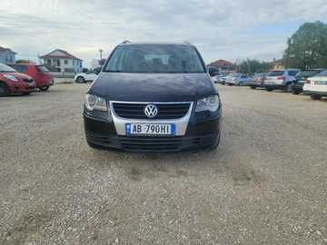 Cars: volkswagen Touran