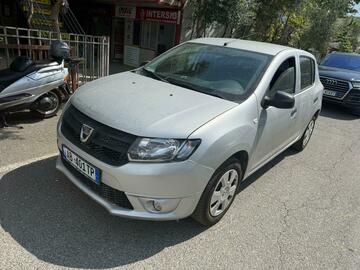 Cars: Dacia Sandero 