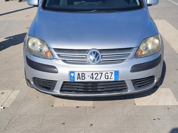 Cars: Wolkswagen golf 5 plus
