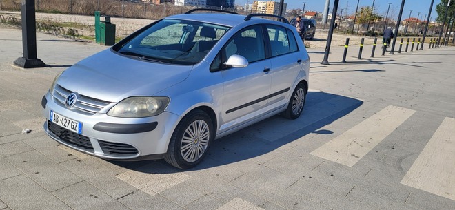 Wolkswagen golf 5 plus