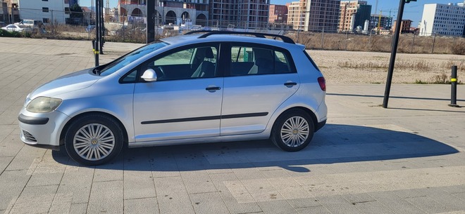Wolkswagen golf 5 plus