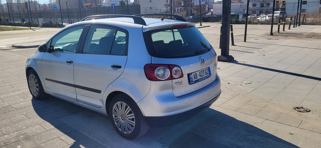 Wolkswagen golf 5 plus