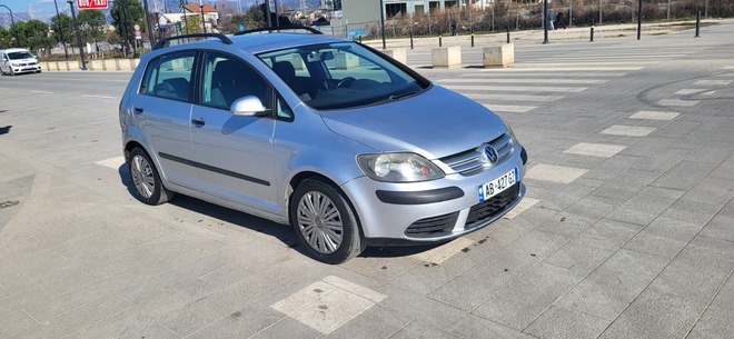 Wolkswagen golf 5 plus