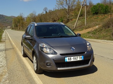 Cars: Renault Clio 