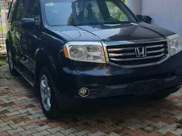 Cars: HONDA PILOT 8 SEAT CAR