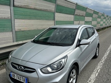Makina: Hyundai Accent 