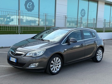 Makina: Opel Astra