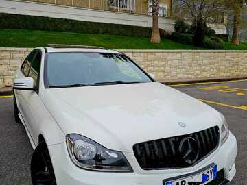 Makina: Mercedes-Benz C300