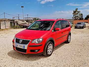 Makina: Volkswagen Touran