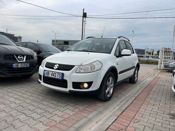 Makina: Suzuki SX4 (4x4)