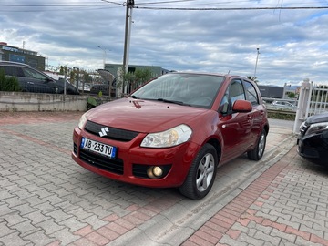 Makina: Suzuki SX4 