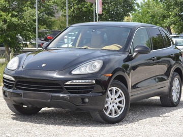 Auto: PORSCHE CAYENNE