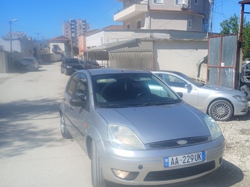 Auto: Ford Fiesta
