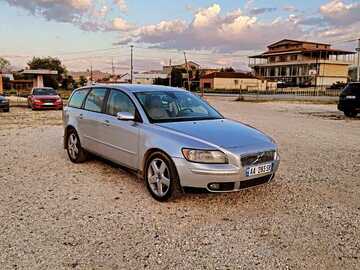 Cars: Volvo V50