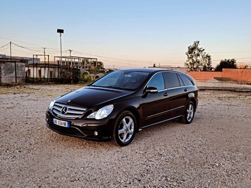 Cars: Mercedes R class