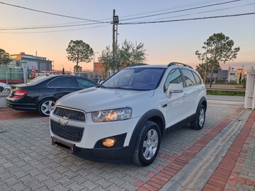 Makina: Chevrolet Captiva 7 seats (Automatic)
