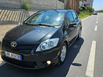 Makina: Toyota Auris