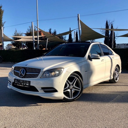 Mercedez Benz - C class