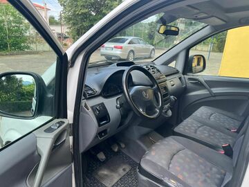 Cars: Mercedes Benz VITo