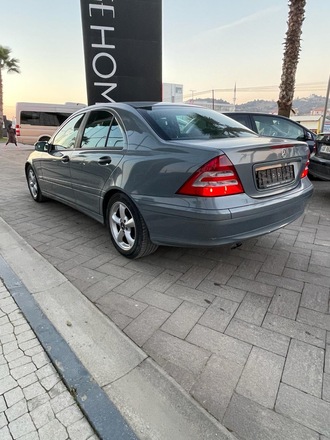 W203