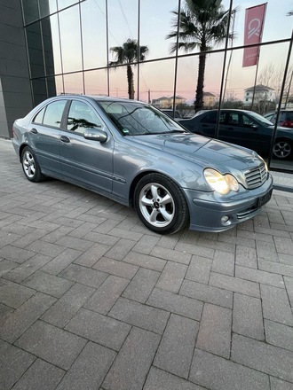 W203