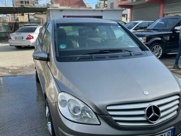 Makina: Mercedes  BCLASS2