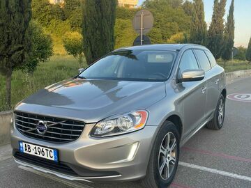 Cars: VOLVO XC60