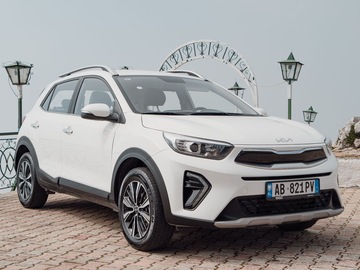 Auto: Kia Stonic