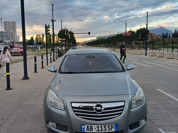 Cars: Opel Insigna
