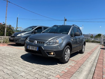 Cars: Fiat Sedici gray , 4x4