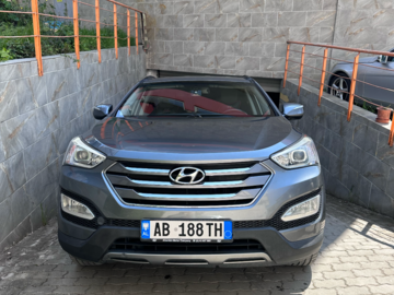 Auto: Hyundai Santa Fe 7 Seater