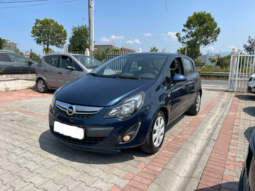 Cars: Opel Corsa 522