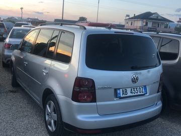 Cars: VW TOURAN 