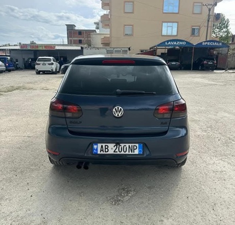 GOLF 6