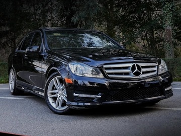 Auto: Mercedes Benz C-class black