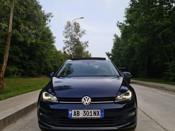 Cars: Golf 7 VW Blue