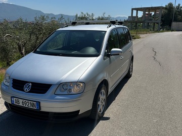 Cars: Touran Automatic