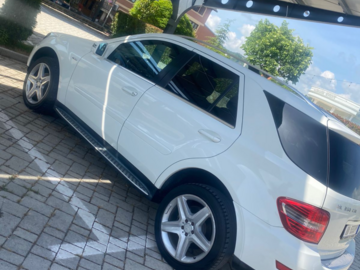 Auto: Mercedes Benz ml