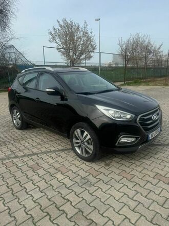 Hyundai Tuscon AB233SL