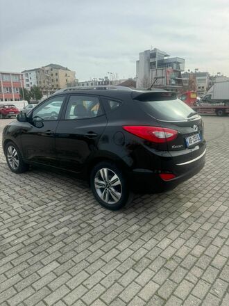 Hyundai Tuscon AB233SL