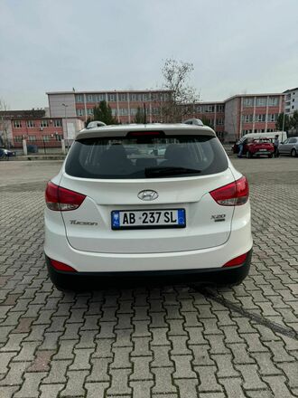 Hyundai Tuscon AB237SL