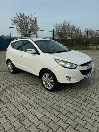 Hyundai Tuscon AB237SL