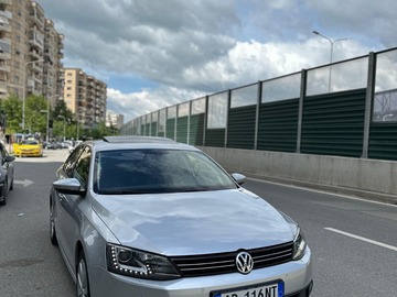 Cars: VOLKSWAGEN JETTA