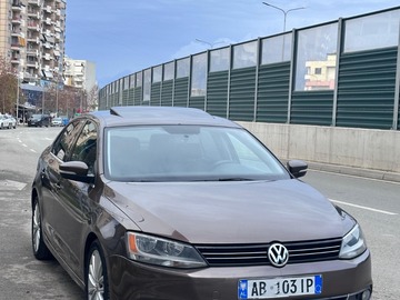 Cars:  VOLKSWAGEN JETTA