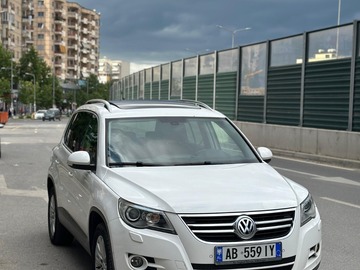 Cars: VOLKSWAGEN TIGUAN