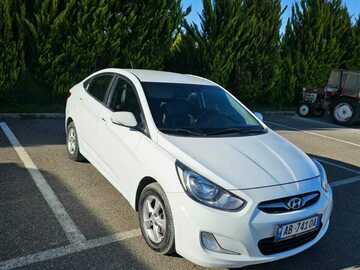 Cars: Hyundai Accent