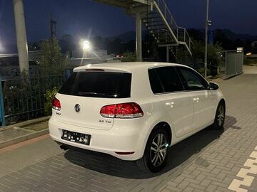Cars: VW Golf 6