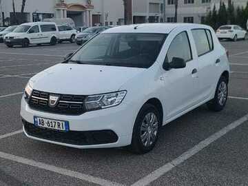 Cars: Dacia Sandero