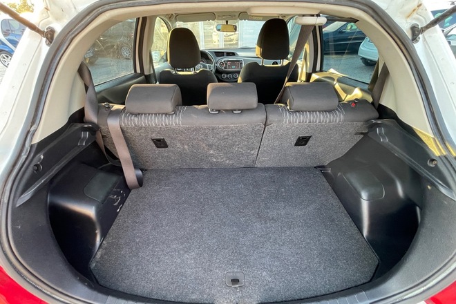 Toyota Yaris  104