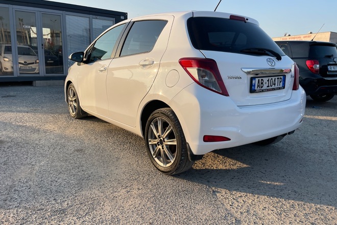 Toyota Yaris  104
